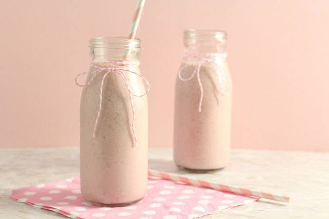 Raspberry Quinoa Smoothie
